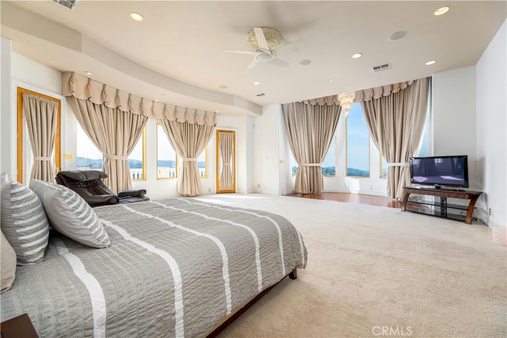 Diamond Bar, California, 91765, United States, ,13 BathroomsBathrooms,Residential,Active,1701829