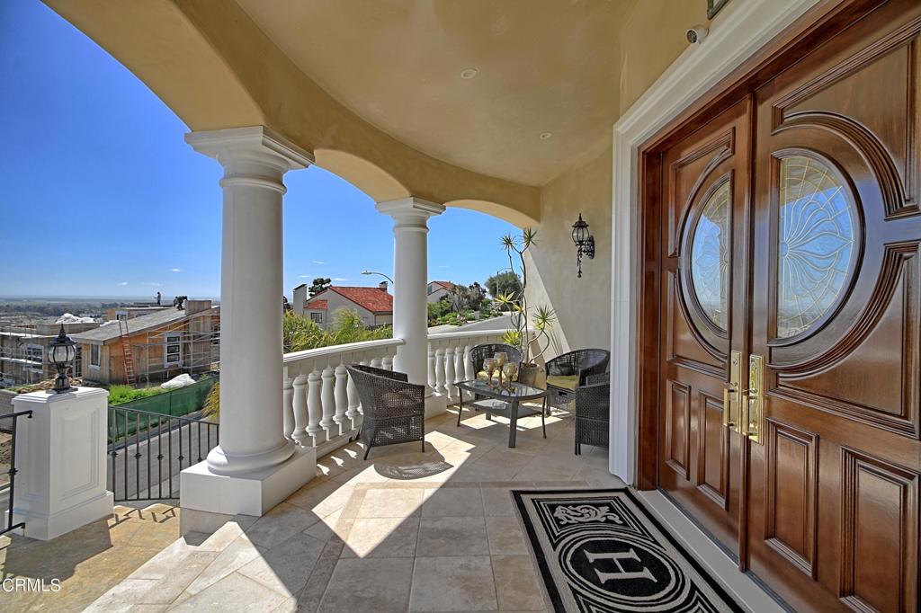 Ventura, California, 93003, United States, 4 Bedrooms Bedrooms, ,5 BathroomsBathrooms,Residential,Active,1944269 Ventura, California, 93003, United States, 4 Bedrooms Bedrooms, ,5 BathroomsBathrooms,Residential,Active,1944269