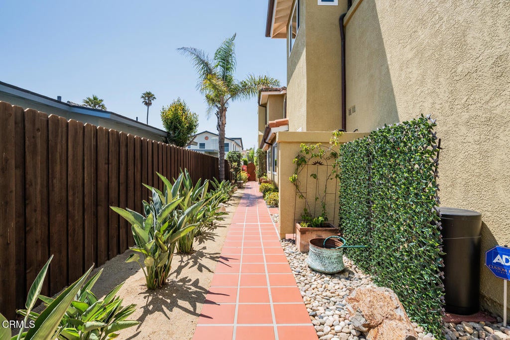 Oxnard, California, 93035, United States, 5 Bedrooms Bedrooms, ,4 BathroomsBathrooms,Residential,Active,1899886