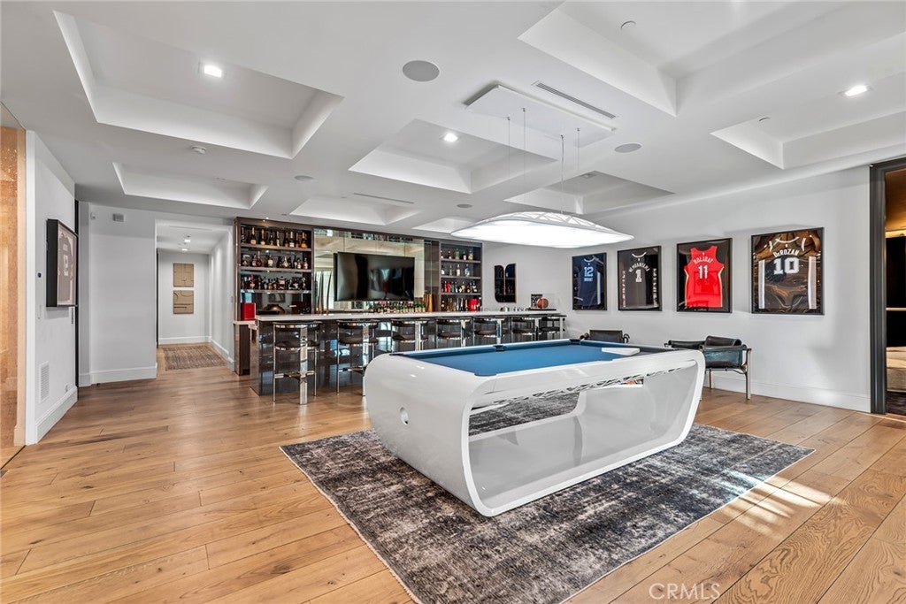 Los Angeles, California, 90077, United States, 8 Bedrooms Bedrooms, ,12 BathroomsBathrooms,Residential,Active,1905105