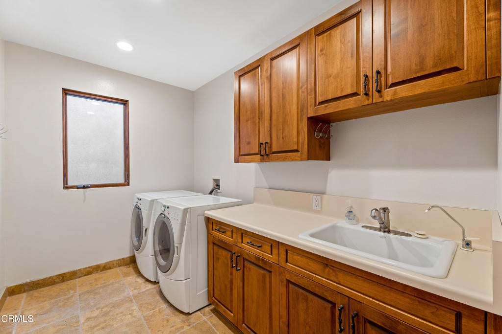 Oxnard, California, 93035, United States, 5 Bedrooms Bedrooms, ,5 BathroomsBathrooms,Residential,Active,1968422