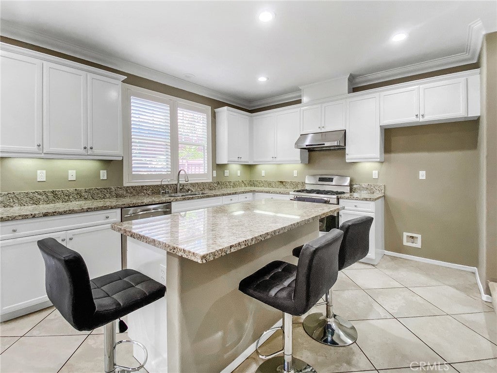 Long Beach, California, 90804, United States, 4 Bedrooms Bedrooms, ,4 BathroomsBathrooms,Residential,Active,1986886