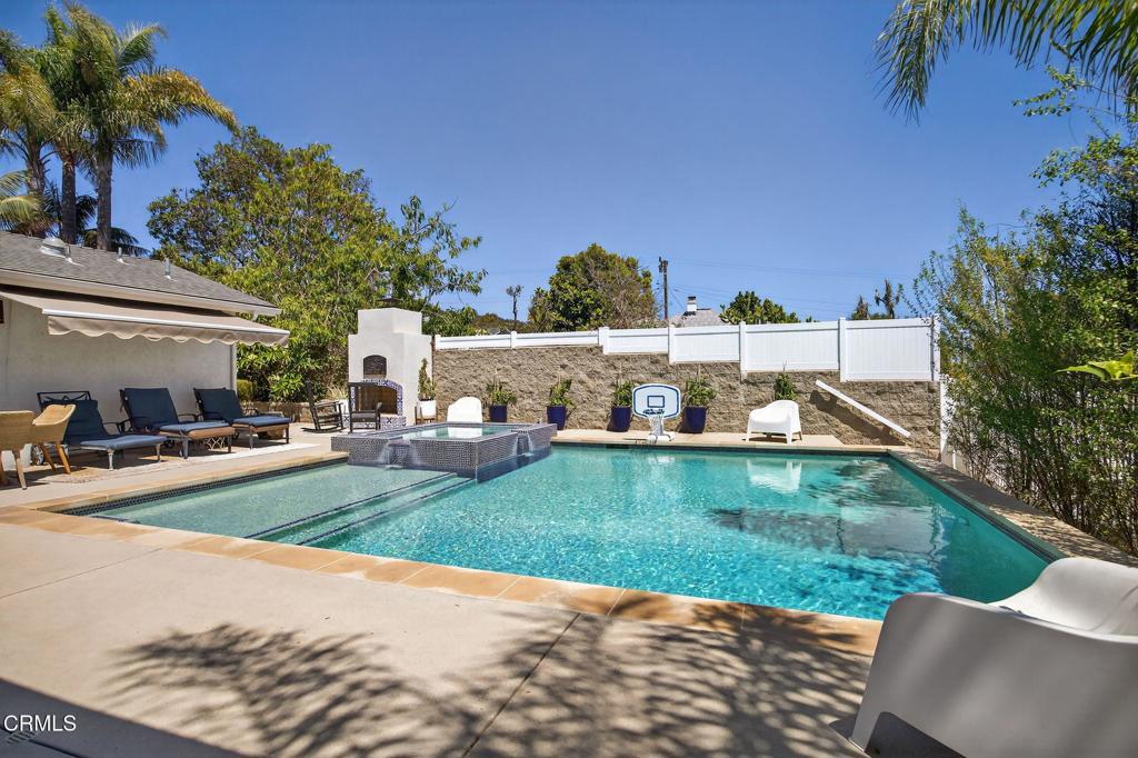 Camarillo, California, 93010, United States, 5 Bedrooms Bedrooms, ,5 BathroomsBathrooms,Residential,Active,1914579