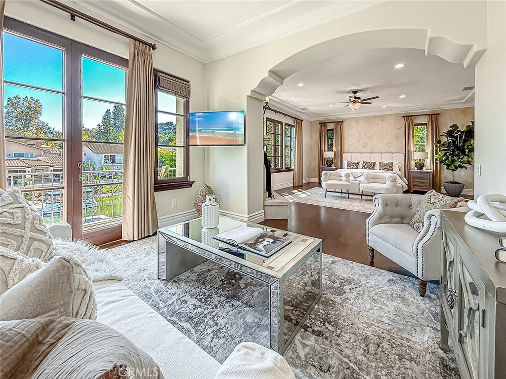 Westlake Village, California, 91361, United States, 3 Bedrooms Bedrooms, ,4 BathroomsBathrooms,Residential,Active,1985851