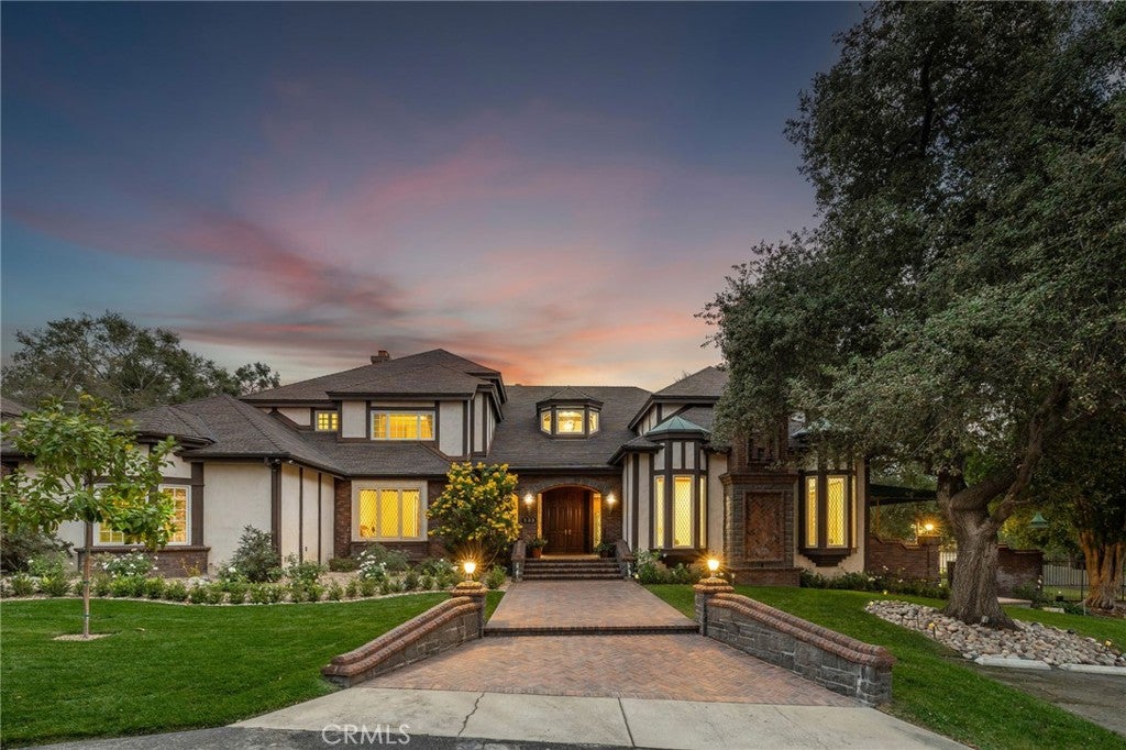 Glendora, California, 91741, United States, 8 Bedrooms Bedrooms, ,7 BathroomsBathrooms,Residential,Active,1900207