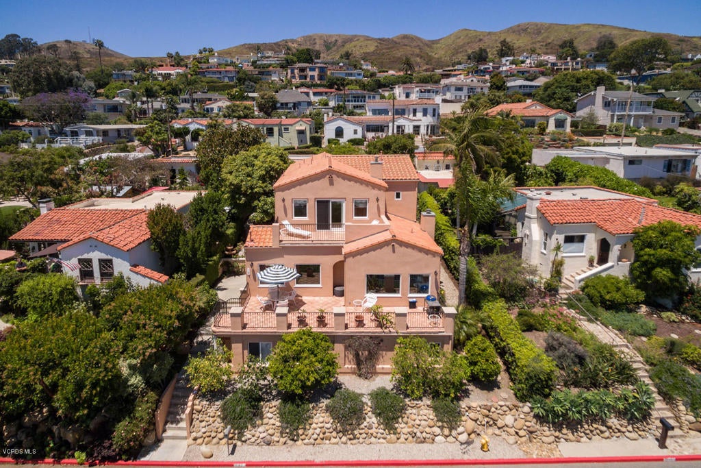 Ventura, California, 93001, United States, 4 Bedrooms Bedrooms, ,4 BathroomsBathrooms,Residential,Contingent,1944037