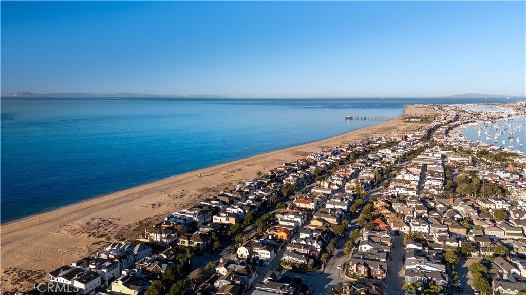 Costa Mesa, California, 92627, United States, 4 Bedrooms Bedrooms, ,3 BathroomsBathrooms,Residential,Contingent,1986895