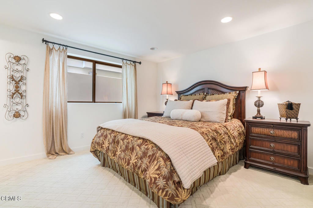 Oxnard, California, 93035, United States, 3 Bedrooms Bedrooms, ,4 BathroomsBathrooms,Residential,Active,1880199