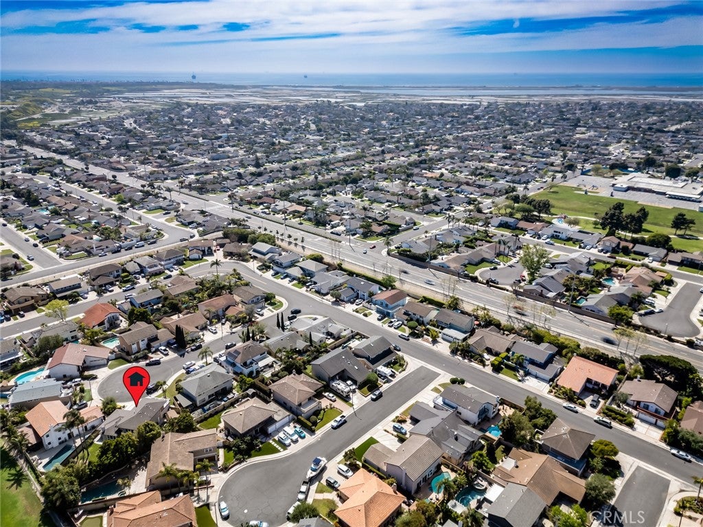 Huntington Beach, California, 92647, United States, 4 Bedrooms Bedrooms, ,3 BathroomsBathrooms,Residential,Active,2030516