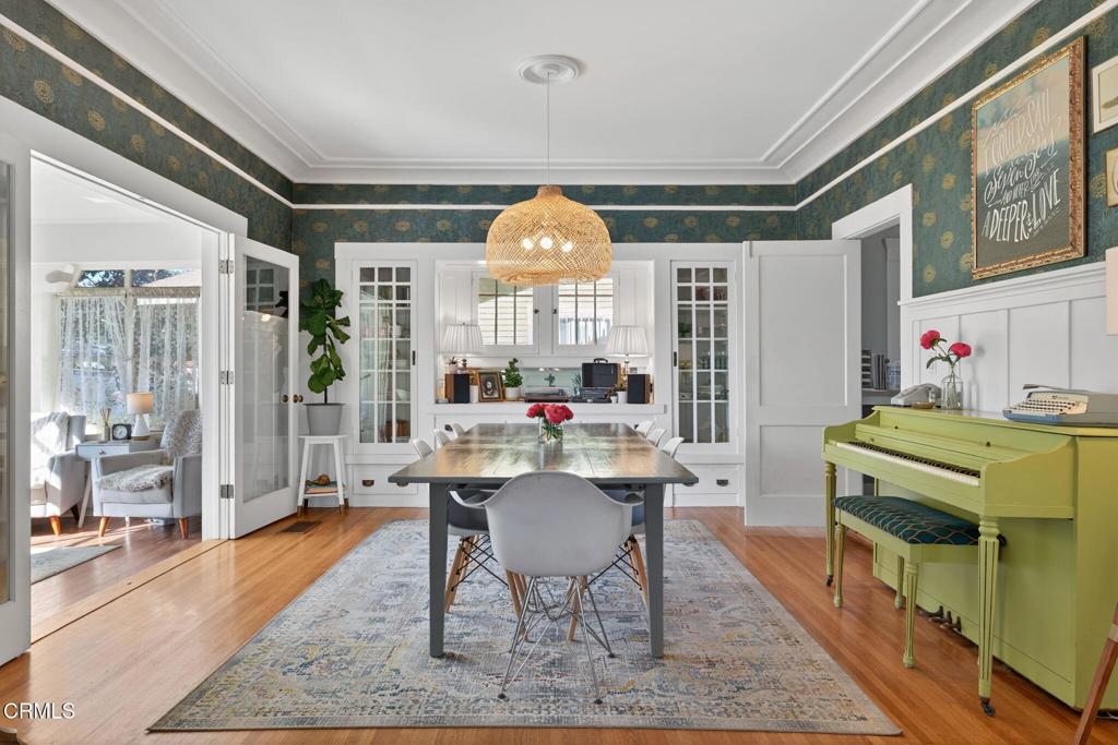 Oxnard, California, 93030, United States, 5 Bedrooms Bedrooms, ,2 BathroomsBathrooms,Residential,Active,1985561