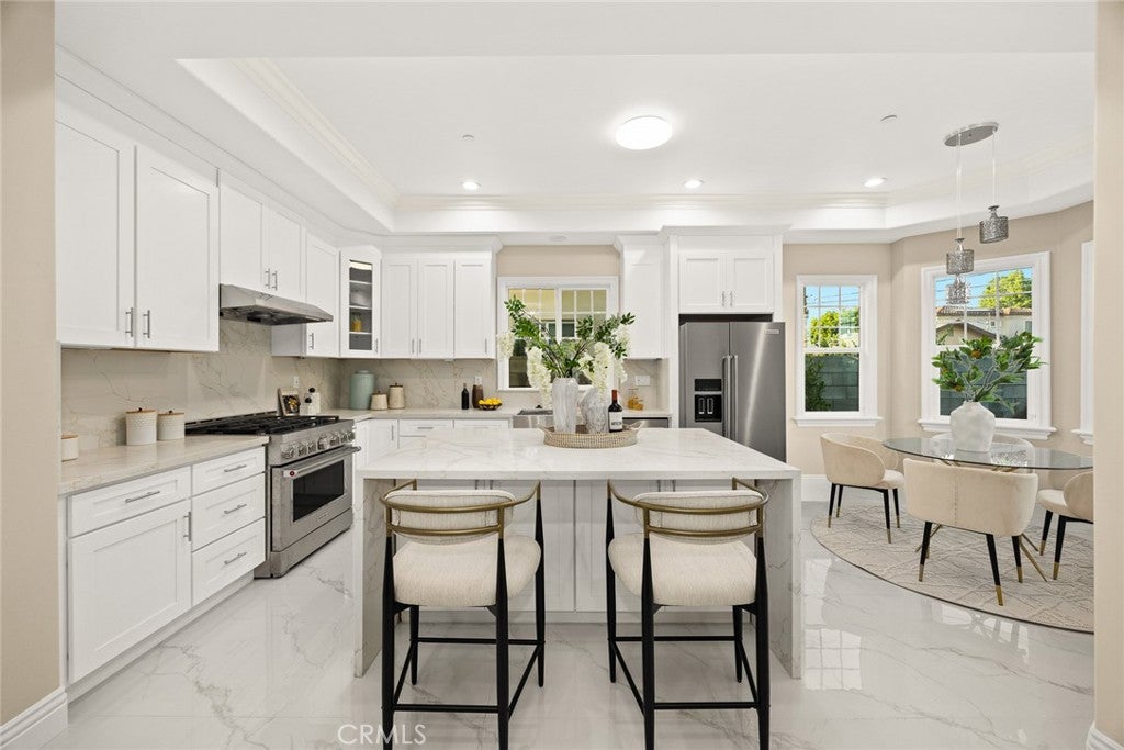 Temple City, California, 91780, United States, 5 Bedrooms Bedrooms, ,6 BathroomsBathrooms,Residential,Active,2011875