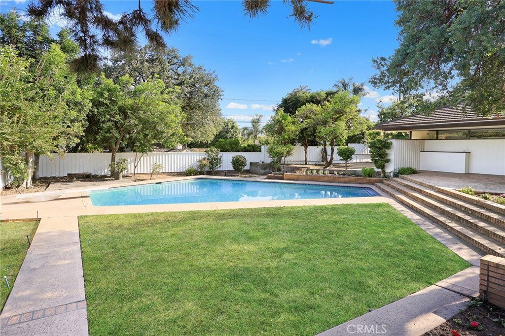 Arcadia, California, 91006, United States, 4 Bedrooms Bedrooms, ,3 BathroomsBathrooms,Residential,Active,1914781