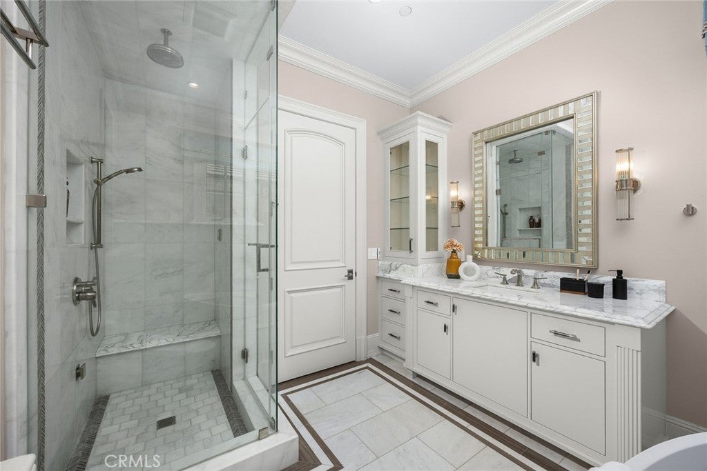 Arcadia, California, 91006, United States, 6 Bedrooms Bedrooms, ,8 BathroomsBathrooms,Residential,Active,1933891