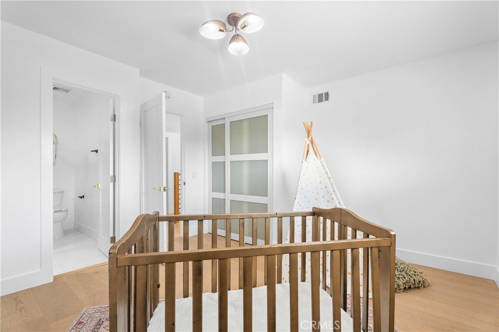 Huntington Beach, California, 92646, United States, 4 Bedrooms Bedrooms, ,5 BathroomsBathrooms,Residential,Active,1969639