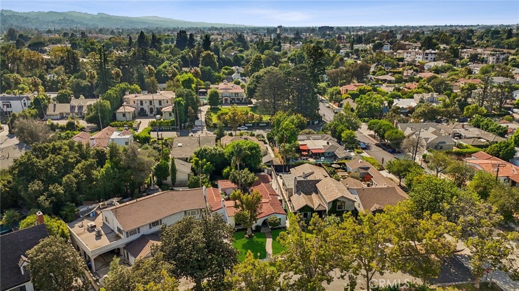 North Hollywood, California, 91602, United States, 3 Bedrooms Bedrooms, ,2 BathroomsBathrooms,Residential,Active,1914796