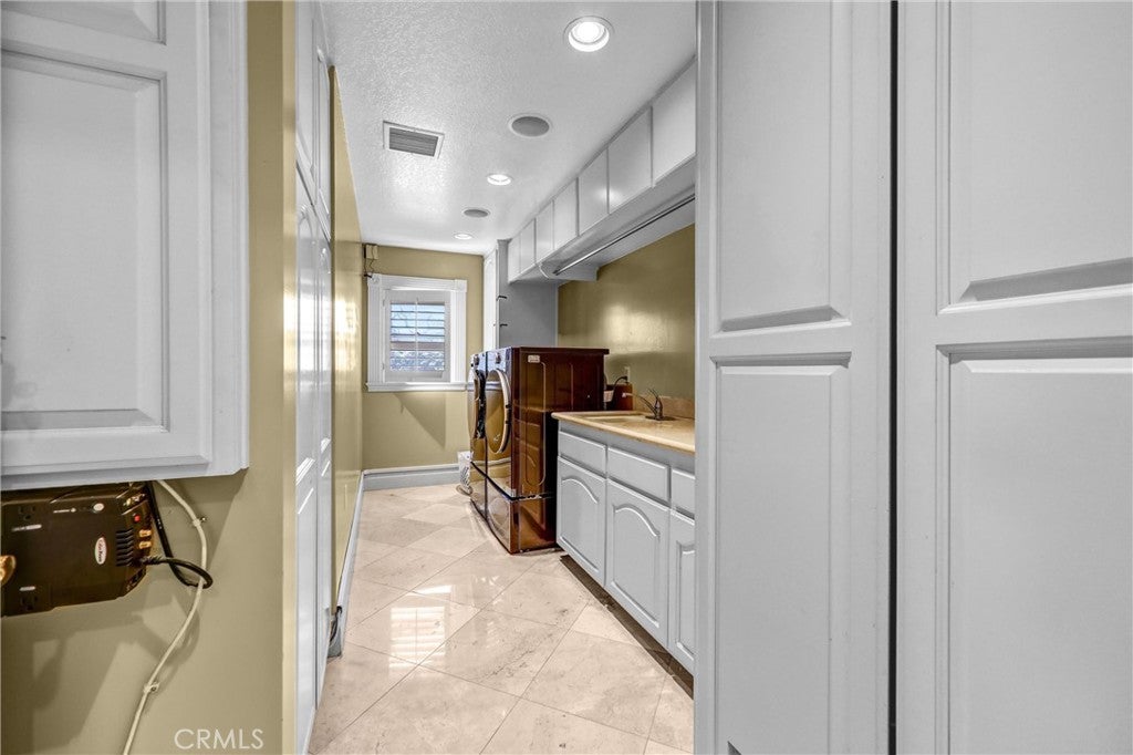 Arcadia, California, 91006, United States, 8 Bedrooms Bedrooms, ,10 BathroomsBathrooms,Residential,Active,1922498