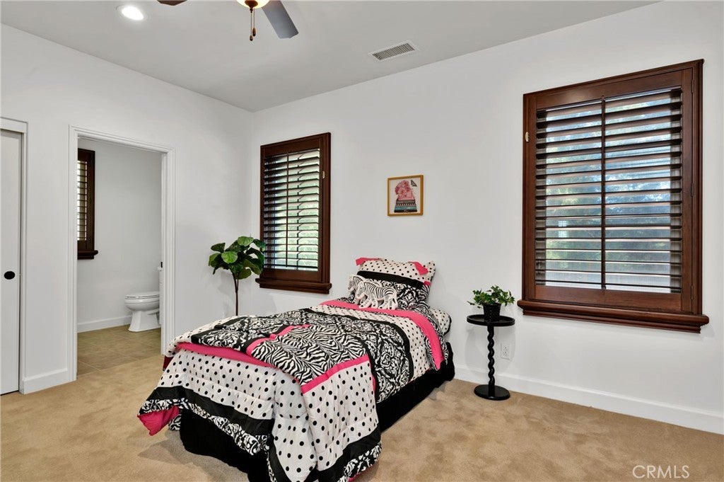 Irvine, California, 92618, United States, 4 Bedrooms Bedrooms, ,4 BathroomsBathrooms,Residential,Active,1894158