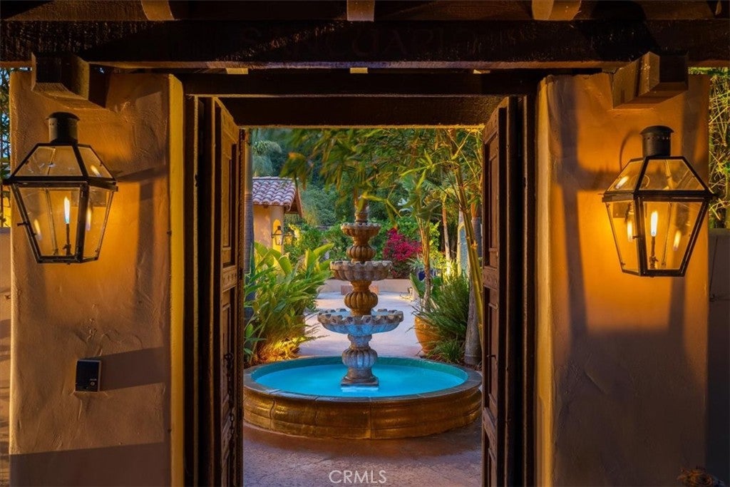 San Luis Obispo, California, 93401, United States, 5 Bedrooms Bedrooms, ,5 BathroomsBathrooms,Residential,Active,1943782