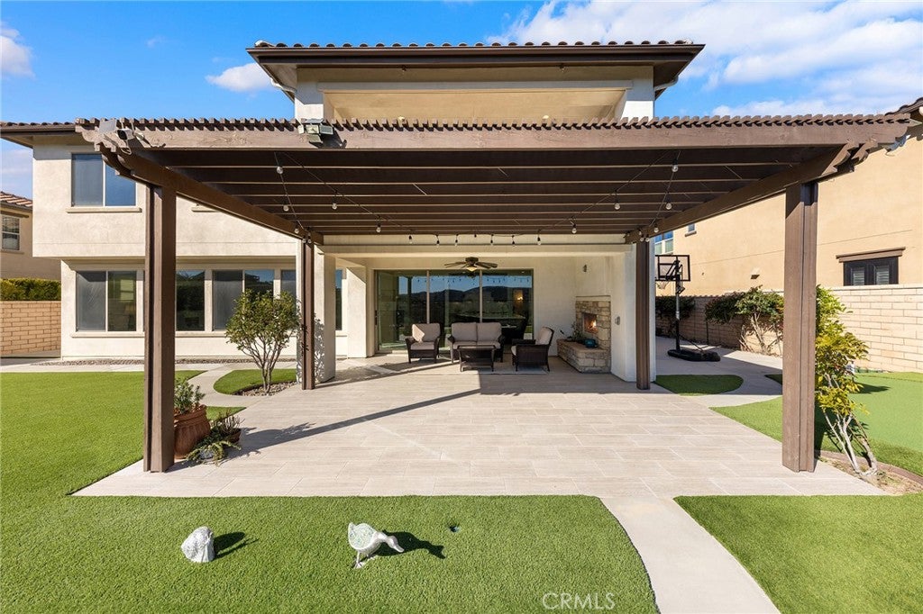 Chino Hills, California, 91709, United States, 5 Bedrooms Bedrooms, ,6 BathroomsBathrooms,Residential,Active,1986885