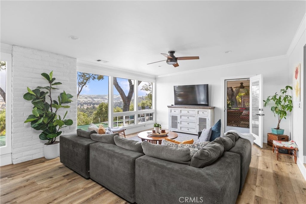 Atascadero, California, 93422, United States, 4 Bedrooms Bedrooms, ,2 BathroomsBathrooms,Residential,Active,1913985