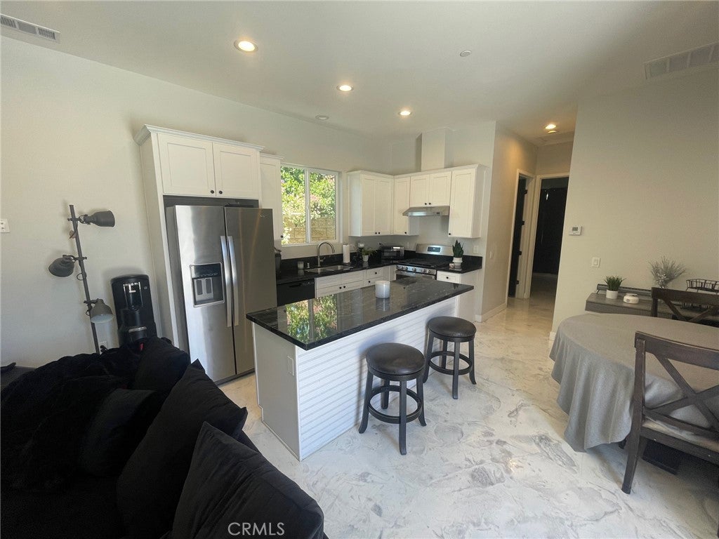 Corona, California, 92881, United States, 8 Bedrooms Bedrooms, ,9 BathroomsBathrooms,Residential,Active,1902941