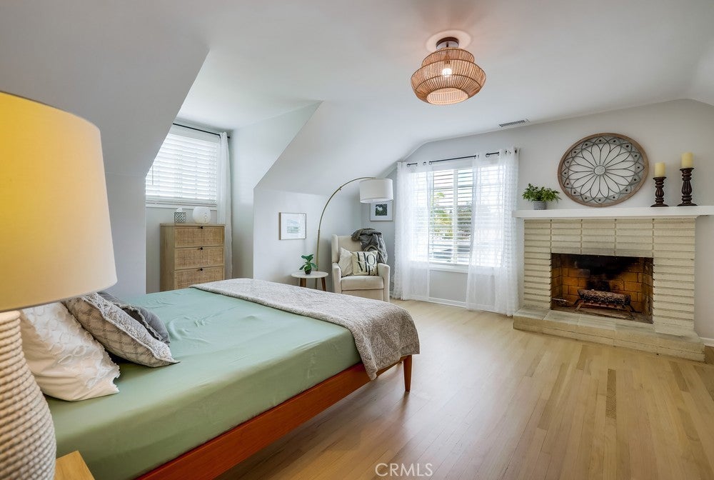 Garden Grove, California, 92845, United States, 5 Bedrooms Bedrooms, ,2 BathroomsBathrooms,Residential,Active,1927673