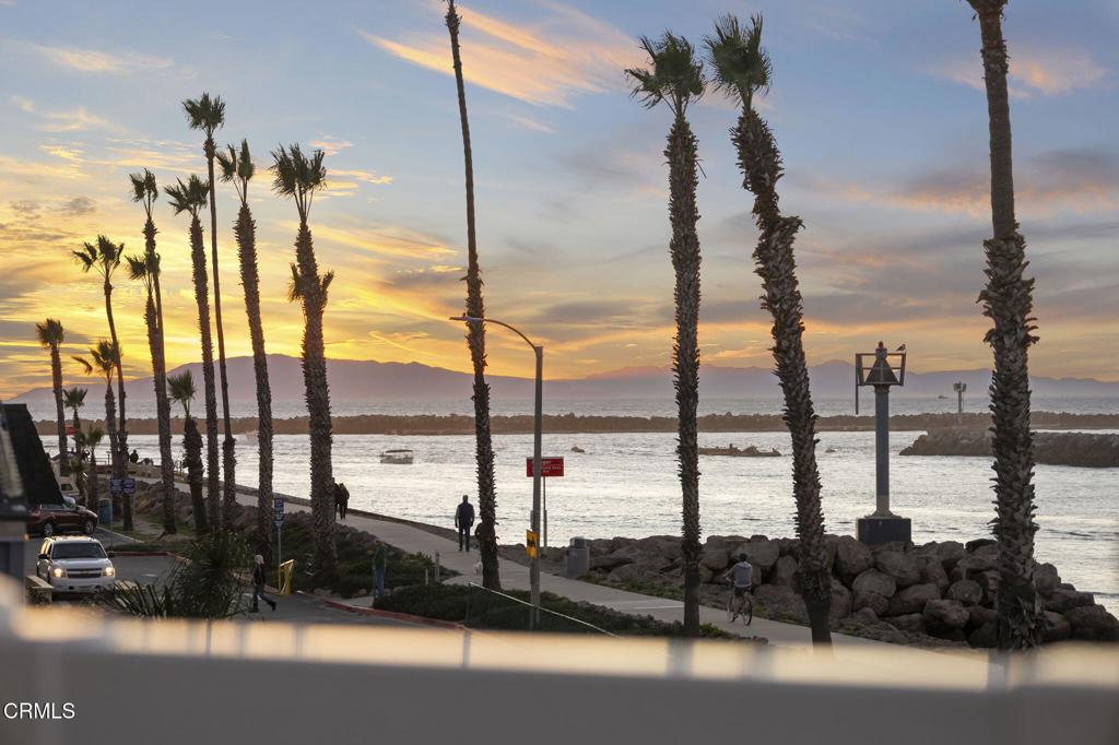 Oxnard, California, 93035, United States, 4 Bedrooms Bedrooms, ,4 BathroomsBathrooms,Residential,Active,1997596