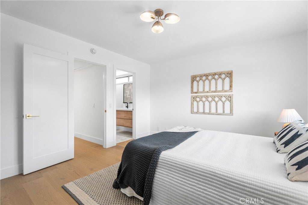 Huntington Beach, California, 92646, United States, 4 Bedrooms Bedrooms, ,5 BathroomsBathrooms,Residential,Active,1969639