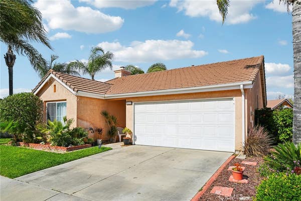 2350 JUNEBERRY AVE, HEMET, CA 92545, photo 1 of 25