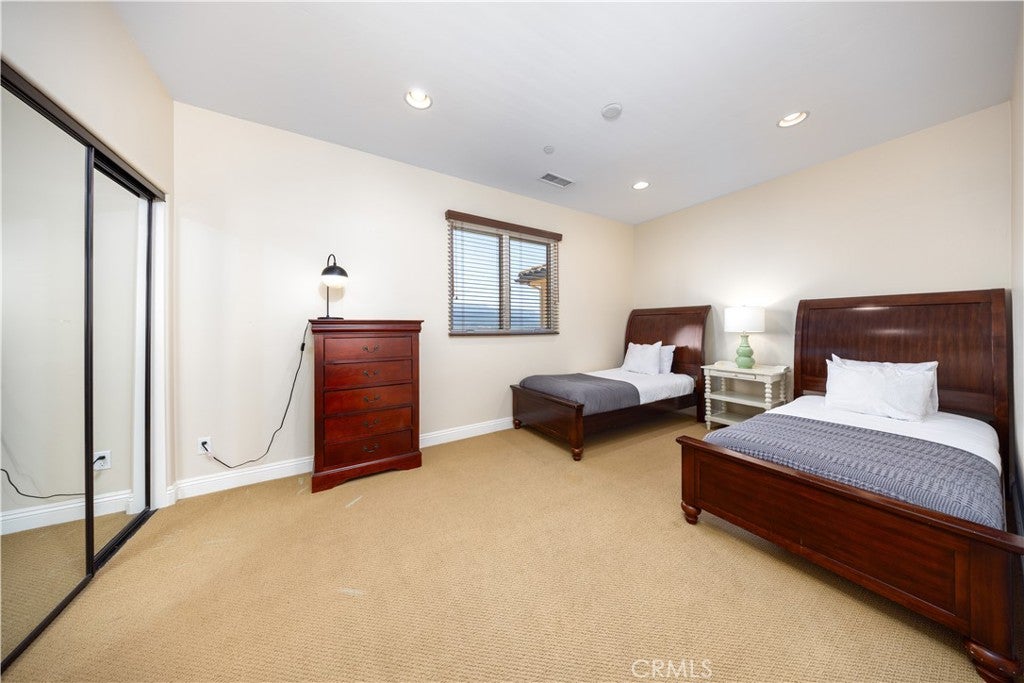 Temecula, California, 92592, United States, 5 Bedrooms Bedrooms, ,4 BathroomsBathrooms,Residential,Active,1970960