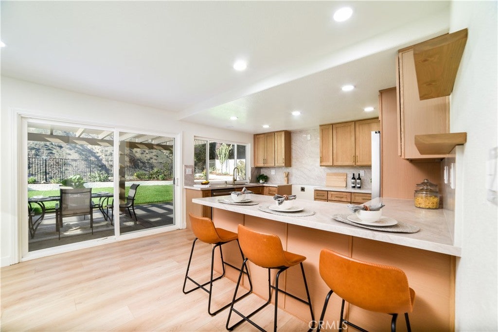 La Verne, California, 91750, United States, 3 Bedrooms Bedrooms, ,2 BathroomsBathrooms,Residential,Active,1998586