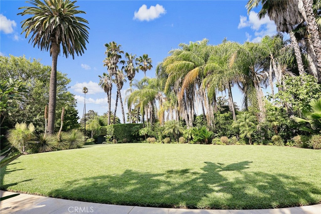 Pasadena, California, 91106, United States, 8 Bedrooms Bedrooms, ,10 BathroomsBathrooms,Residential,Active,1996260