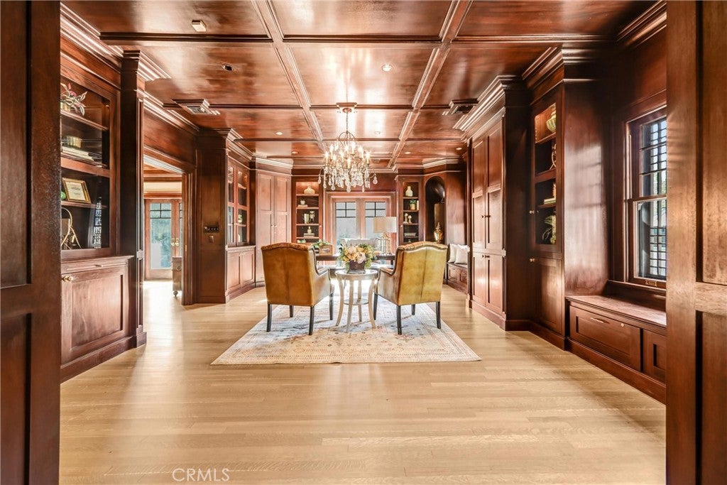 Pasadena, California, 91106, United States, 8 Bedrooms Bedrooms, ,10 BathroomsBathrooms,Residential,Active,1996260