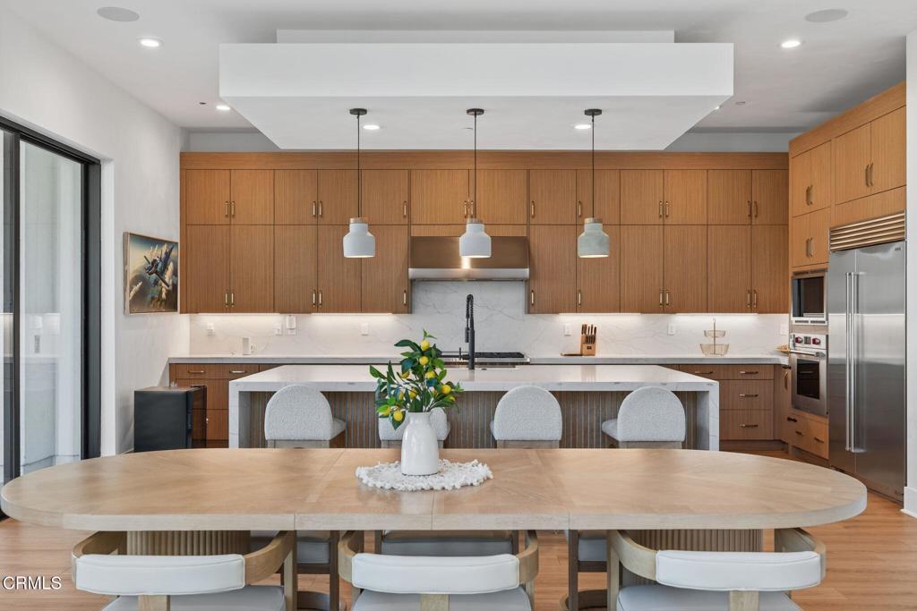 Porter Ranch, California, 91326, United States, 5 Bedrooms Bedrooms, ,6 BathroomsBathrooms,Residential,Active,1965808