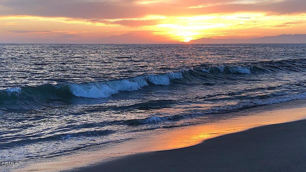 Oxnard, California, 93035, United States, 4 Bedrooms Bedrooms, ,4 BathroomsBathrooms,Residential,Active,1997596