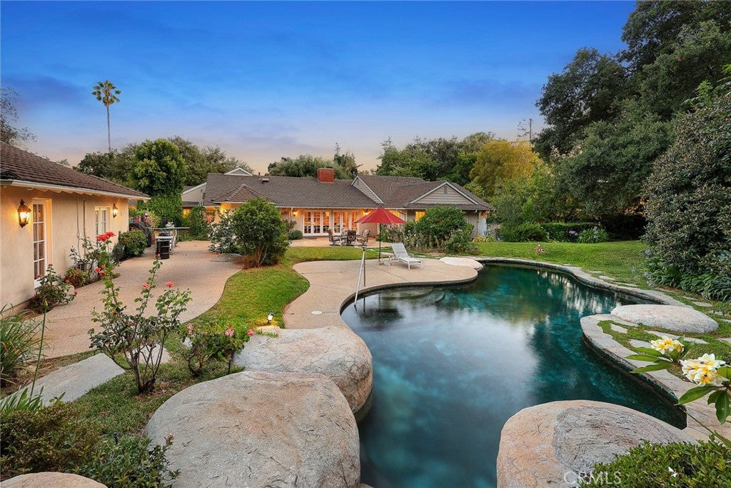 Arcadia, California, 91006, United States, 5 Bedrooms Bedrooms, ,6 BathroomsBathrooms,Residential,Active,1907985