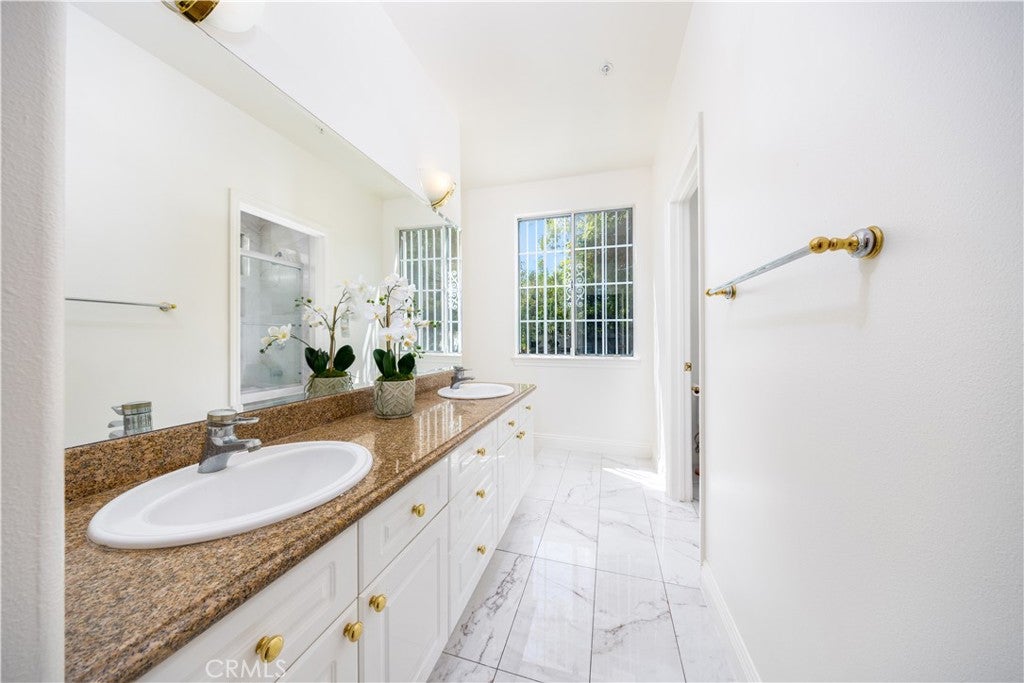 Arcadia, California, 91006, United States, 5 Bedrooms Bedrooms, ,5 BathroomsBathrooms,Residential,Active,1922322