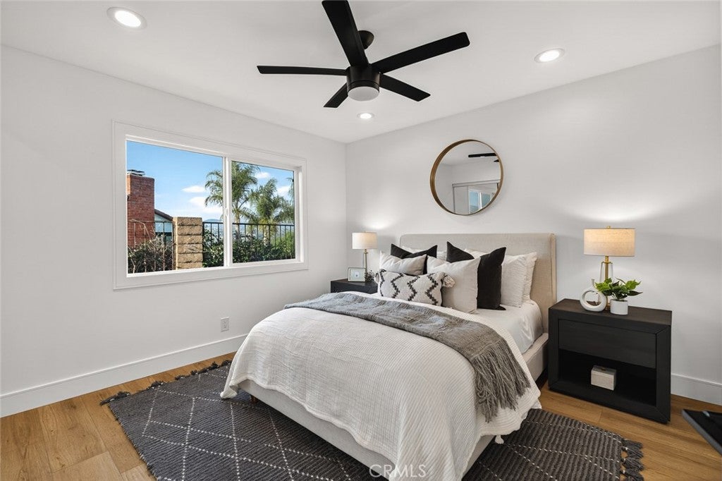 Anaheim, California, 92807, United States, 4 Bedrooms Bedrooms, ,3 BathroomsBathrooms,Residential,Active,1990042