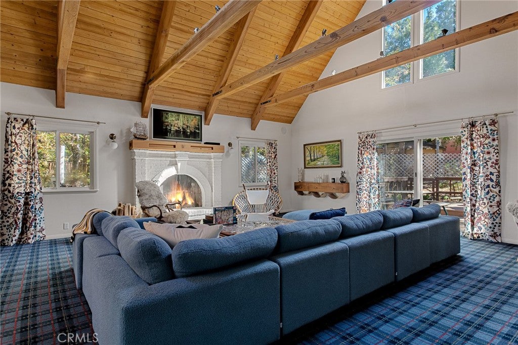 Lake Arrowhead, California, 92352, United States, 4 Bedrooms Bedrooms, ,4 BathroomsBathrooms,Residential,Active,1824526