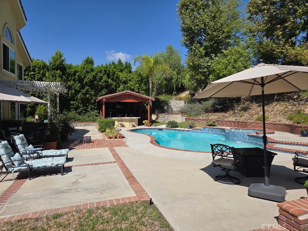 Granada Hills, California, 91344, United States, 5 Bedrooms Bedrooms, ,3 BathroomsBathrooms,Residential,Active,1952998