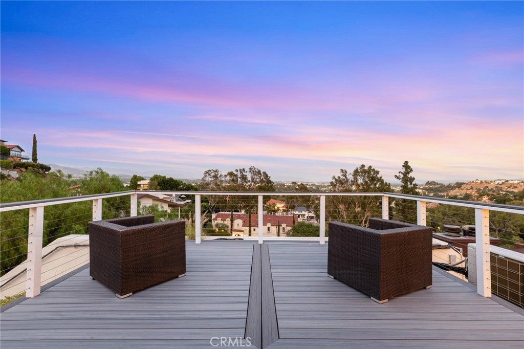 Chatsworth, California, 91311, United States, 4 Bedrooms Bedrooms, ,4 BathroomsBathrooms,Residential,Active,2011421