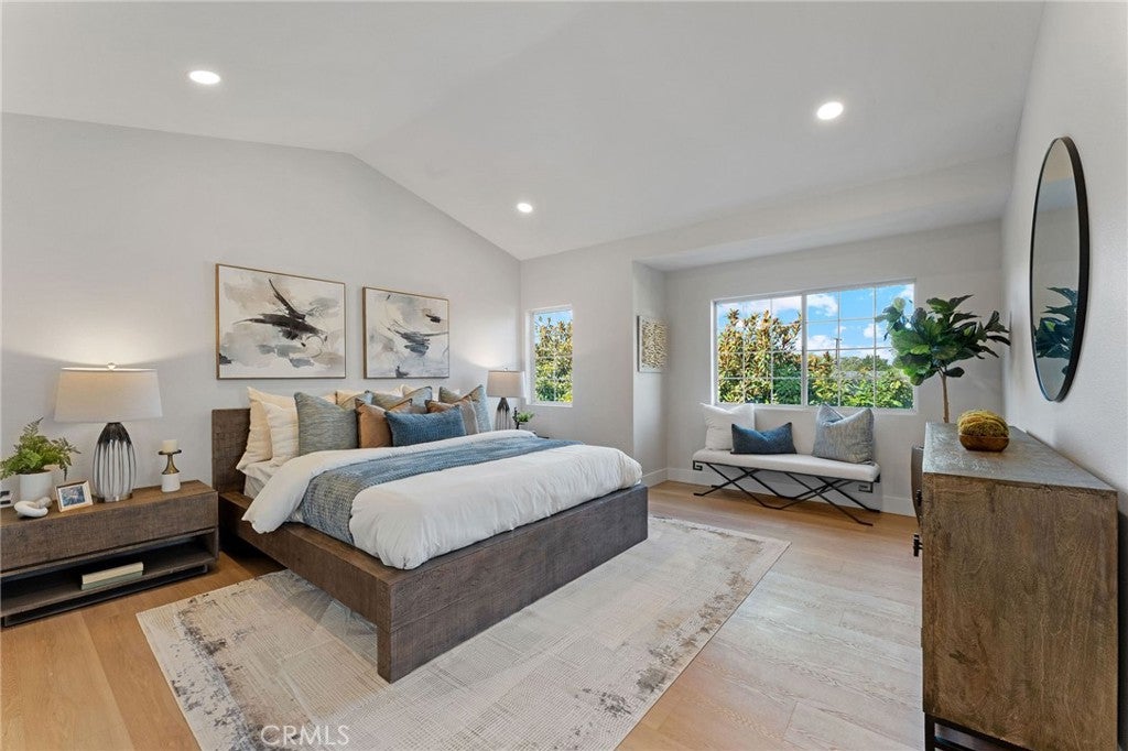 Costa Mesa, California, 92627, United States, 4 Bedrooms Bedrooms, ,3 BathroomsBathrooms,Residential,Contingent,1986895