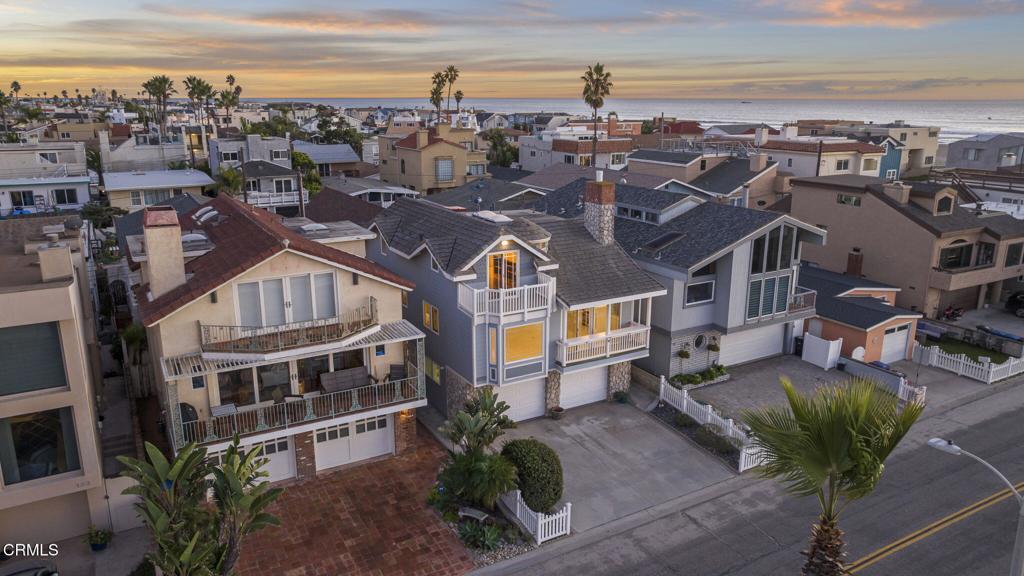 Oxnard, California, 93035, United States, 4 Bedrooms Bedrooms, ,4 BathroomsBathrooms,Residential,Active,1997596