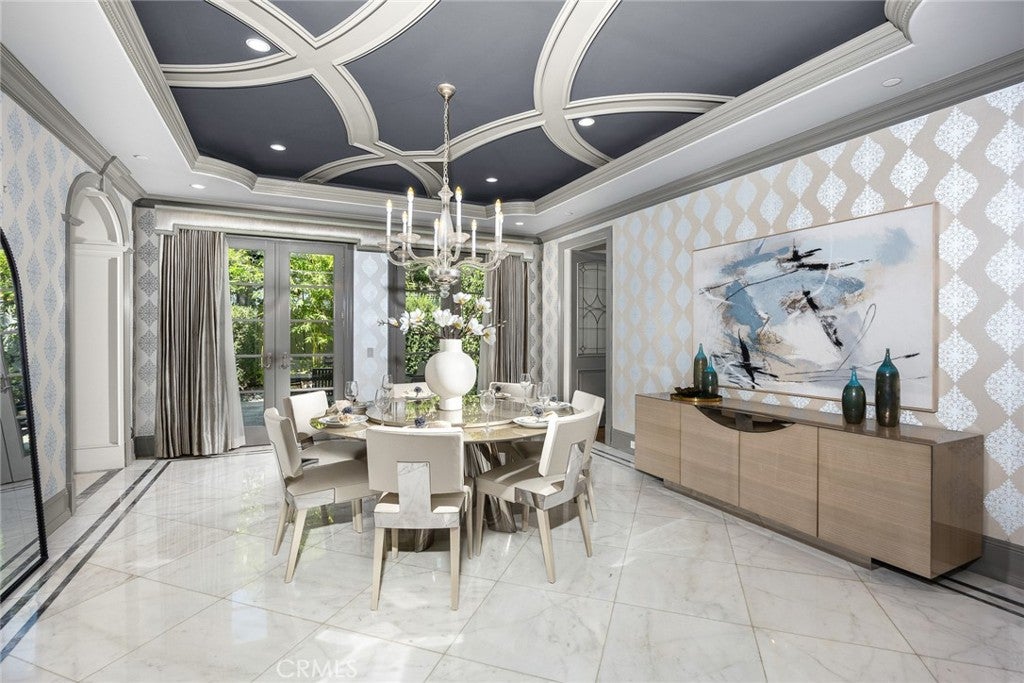 Arcadia, California, 91006, United States, 6 Bedrooms Bedrooms, ,8 BathroomsBathrooms,Residential,Active,1933891