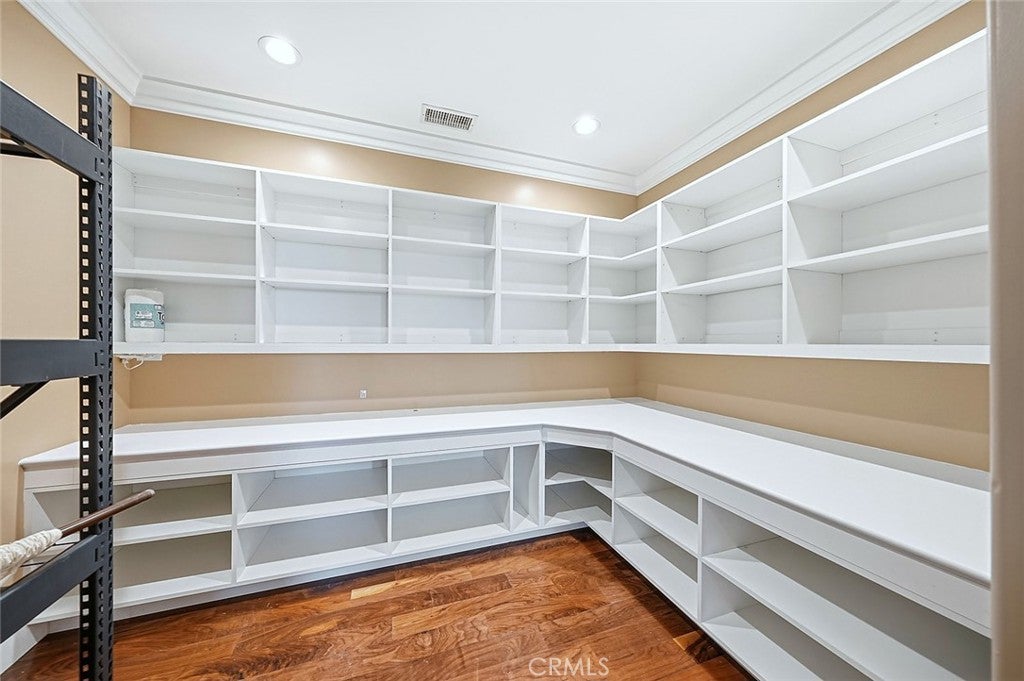 La Canada Flintridge, California, 91011, United States, 4 Bedrooms Bedrooms, ,5 BathroomsBathrooms,Residential,Active,2014608