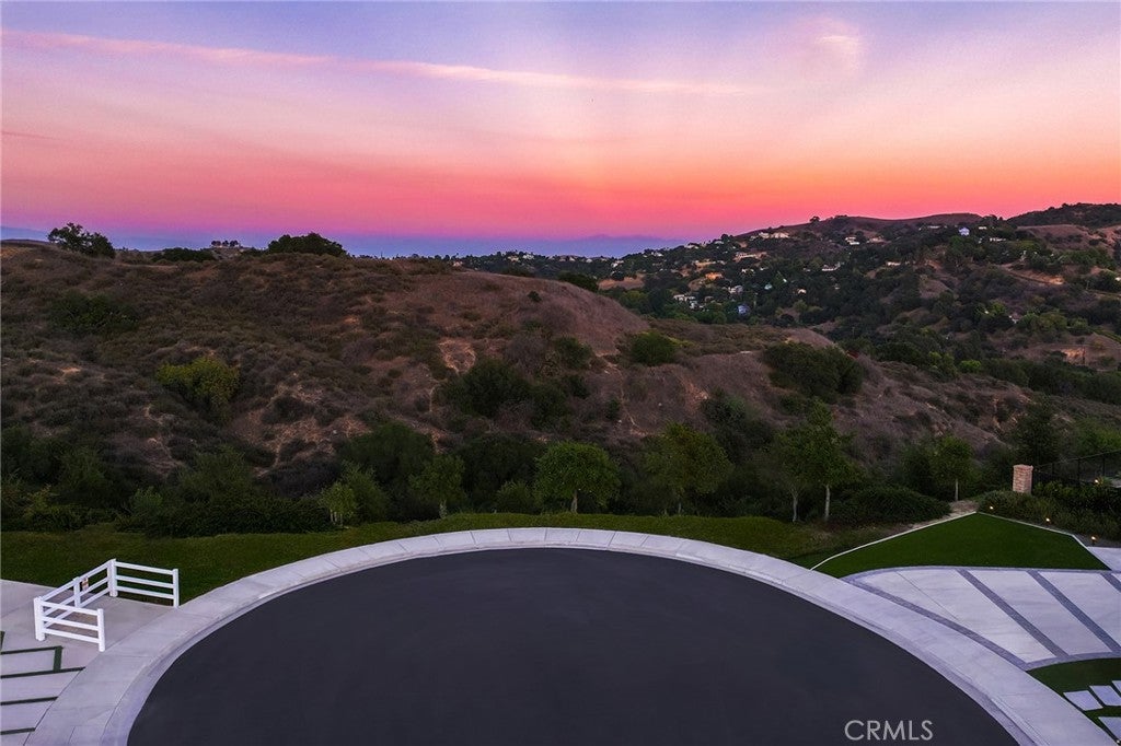 Chino Hills, California, 91709, United States, 5 Bedrooms Bedrooms, ,6 BathroomsBathrooms,Residential,Active,1986885