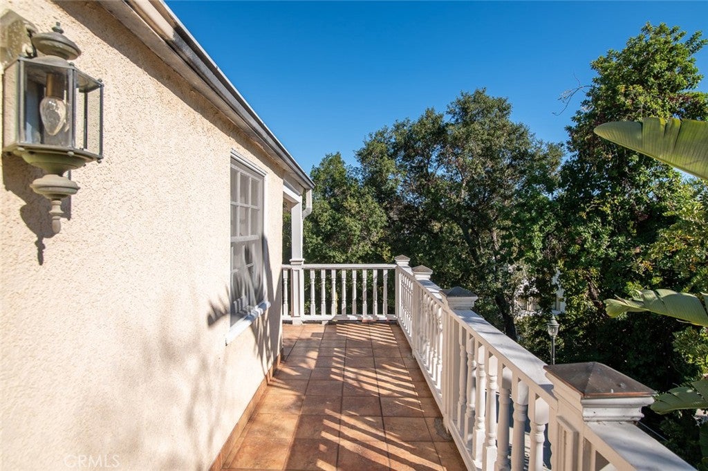 Glendale, California, 91207, United States, 4 Bedrooms Bedrooms, ,4 BathroomsBathrooms,Residential,Active,1945087