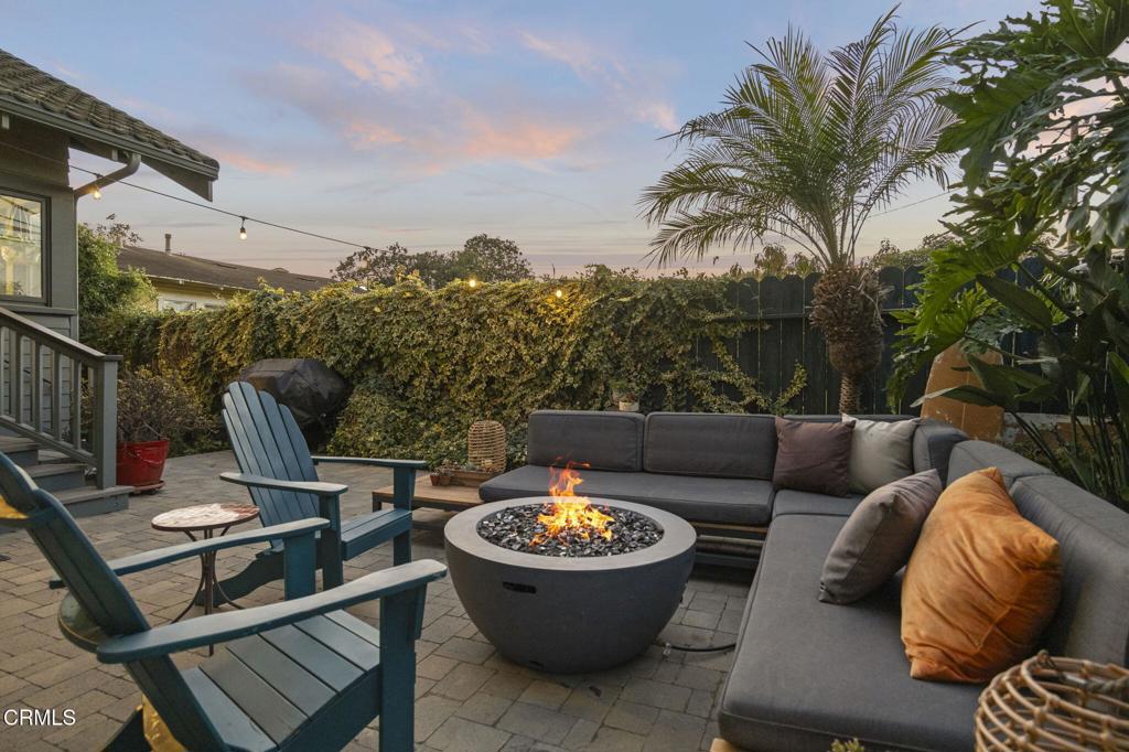 Oxnard, California, 93030, United States, 5 Bedrooms Bedrooms, ,2 BathroomsBathrooms,Residential,Active,1985561