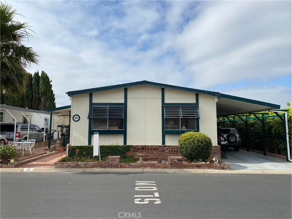 692 N ADELE ST SPC 30  