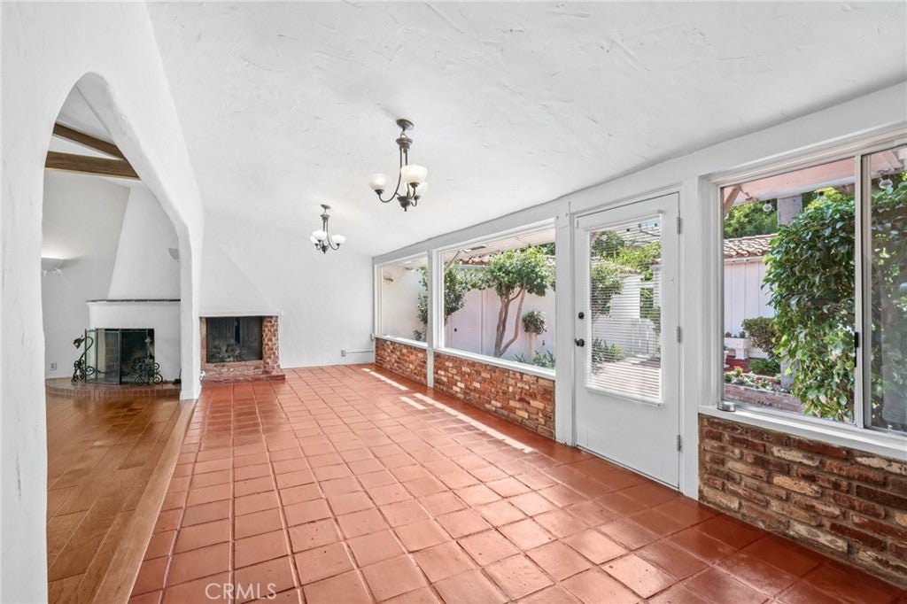 North Hollywood, California, 91602, United States, 3 Bedrooms Bedrooms, ,2 BathroomsBathrooms,Residential,Active,1914796